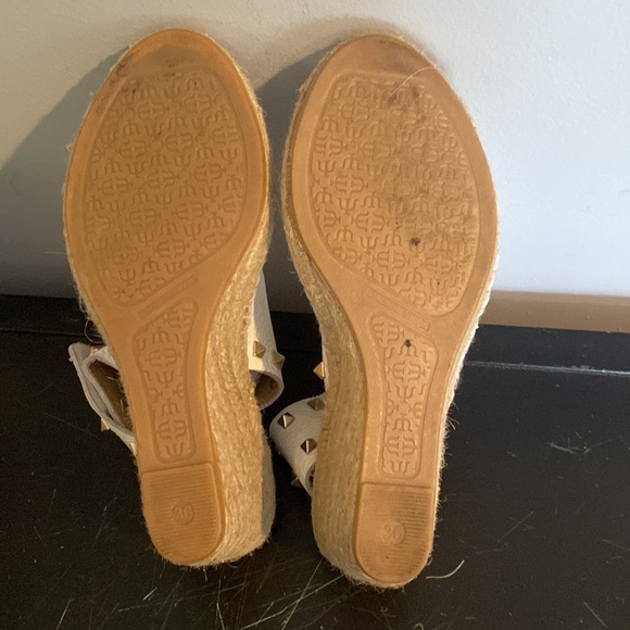 275 Central white espadrille wedge with Rockstuds - Picture 11 of 11